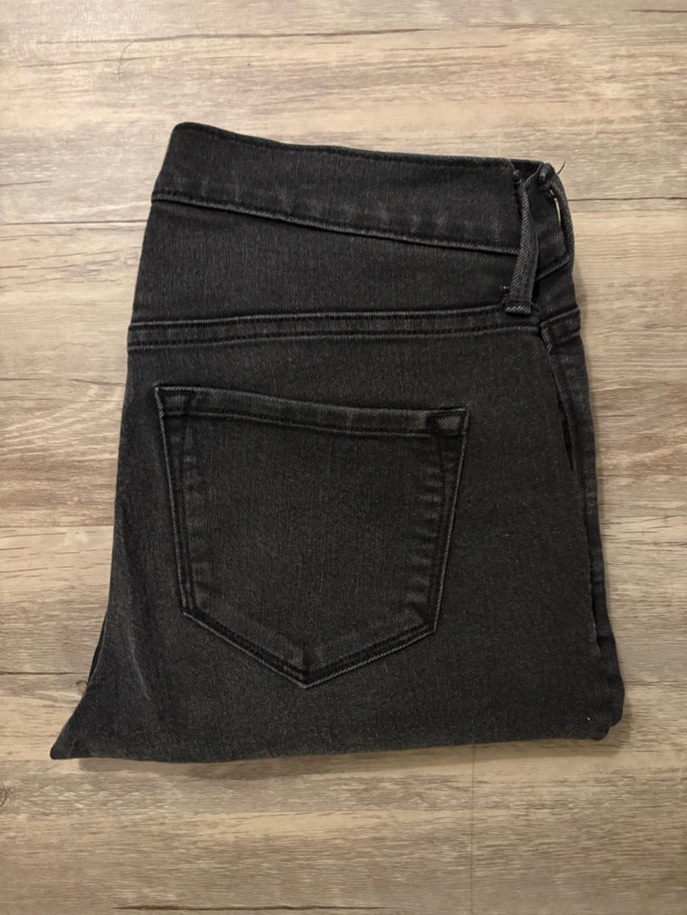 High-Rise Black Women's Gap Jeans